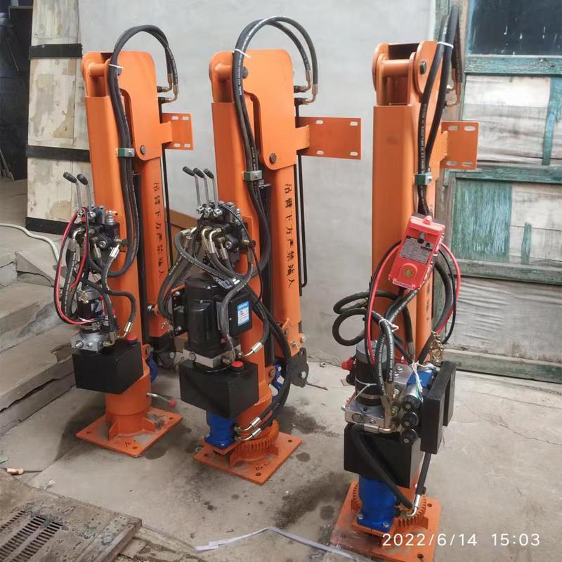 丰原区重汽蓝牌随车吊 3.2吨 国六动力强 液压驱动 农用自卸起重机